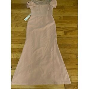 NWOT JS Collection women's Elegant Blush Pink Lace neck Mermaid long Dress sz 10